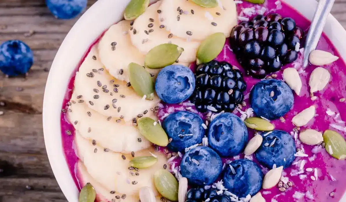 The image displays a vibrant and nutritious smoothie bowl from medical medium recipes.